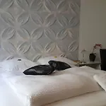Studio House